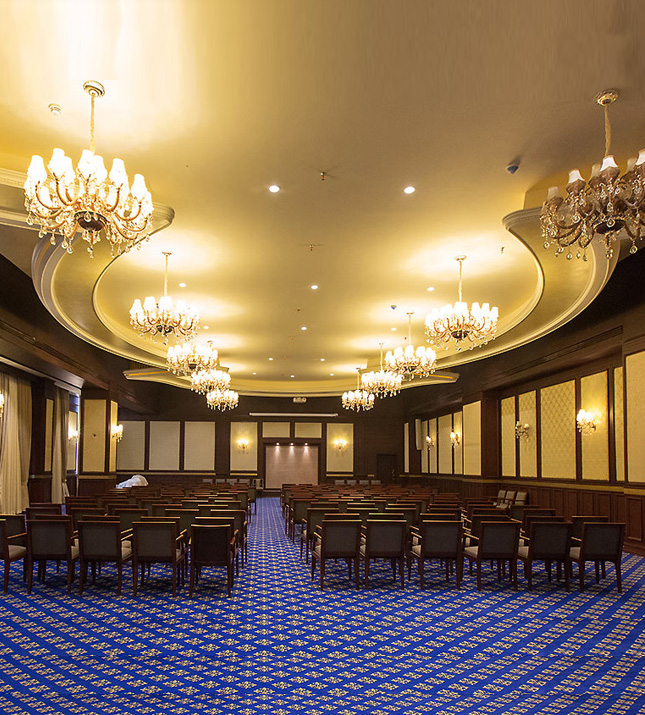 palace_hall_espinas